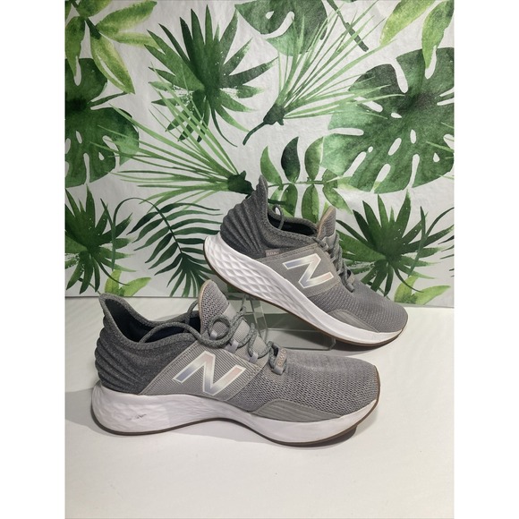 New Balance Fresh Foam Roav V1 White Grey Running Shoes Women's Size 11 - Picture 5 of 6